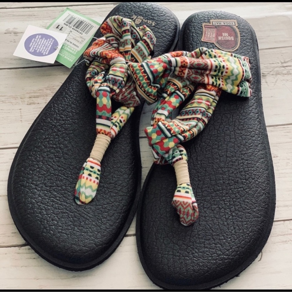Sanuk Multicolor Patterned Yoga Mat Sandals